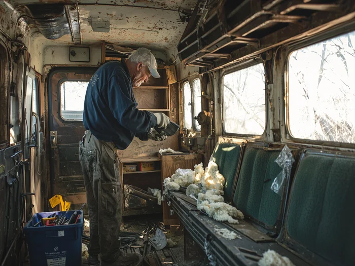 This Elderly Man Lives in an Abandoned Train Car – But Wait Until You See Inside!